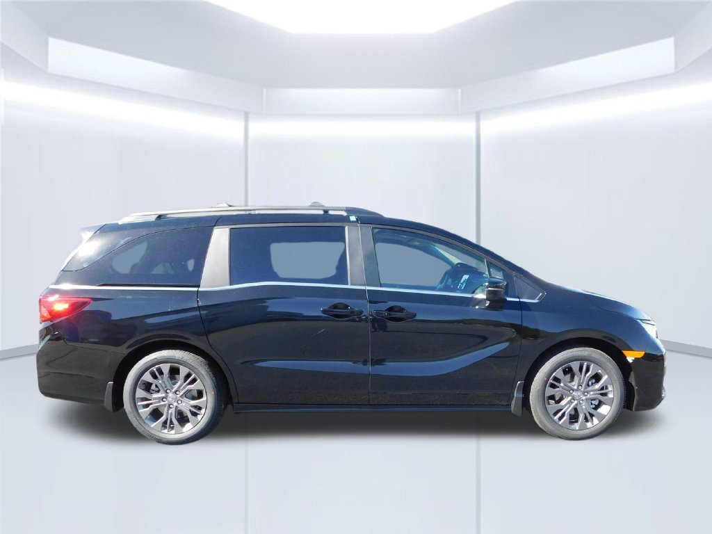 New 2027 Honda Odyssey Touring image 2