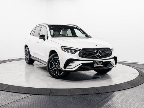 Certified 2026 Mercedes-Benz GLC 300 4MATIC image 1