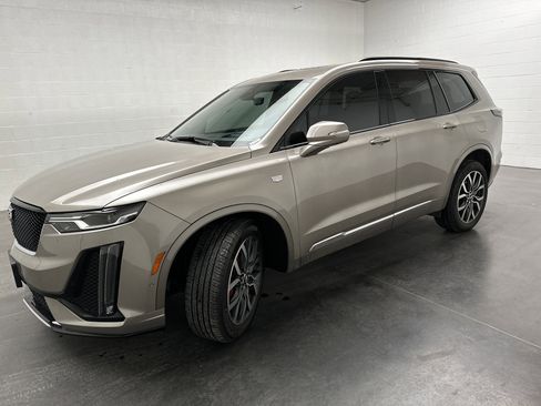 Used 2023 Cadillac XT6 Sport image 5