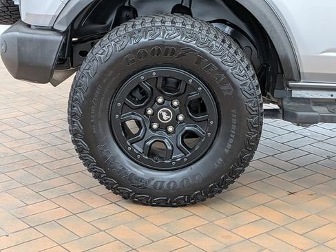 Certified 2024 Ford Bronco Wildtrak AWD/4WD image 10