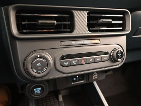 New 2025 Ford Maverick Lariat w/ Black Appearance Package image 27