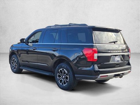 Used 2024 Ford Expedition XLT image 7