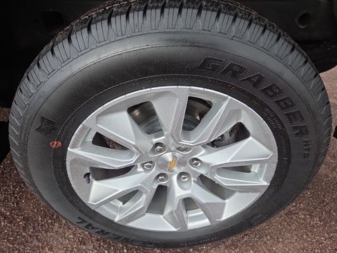 Used 2023 Chevrolet Silverado 1500 Custom image 11