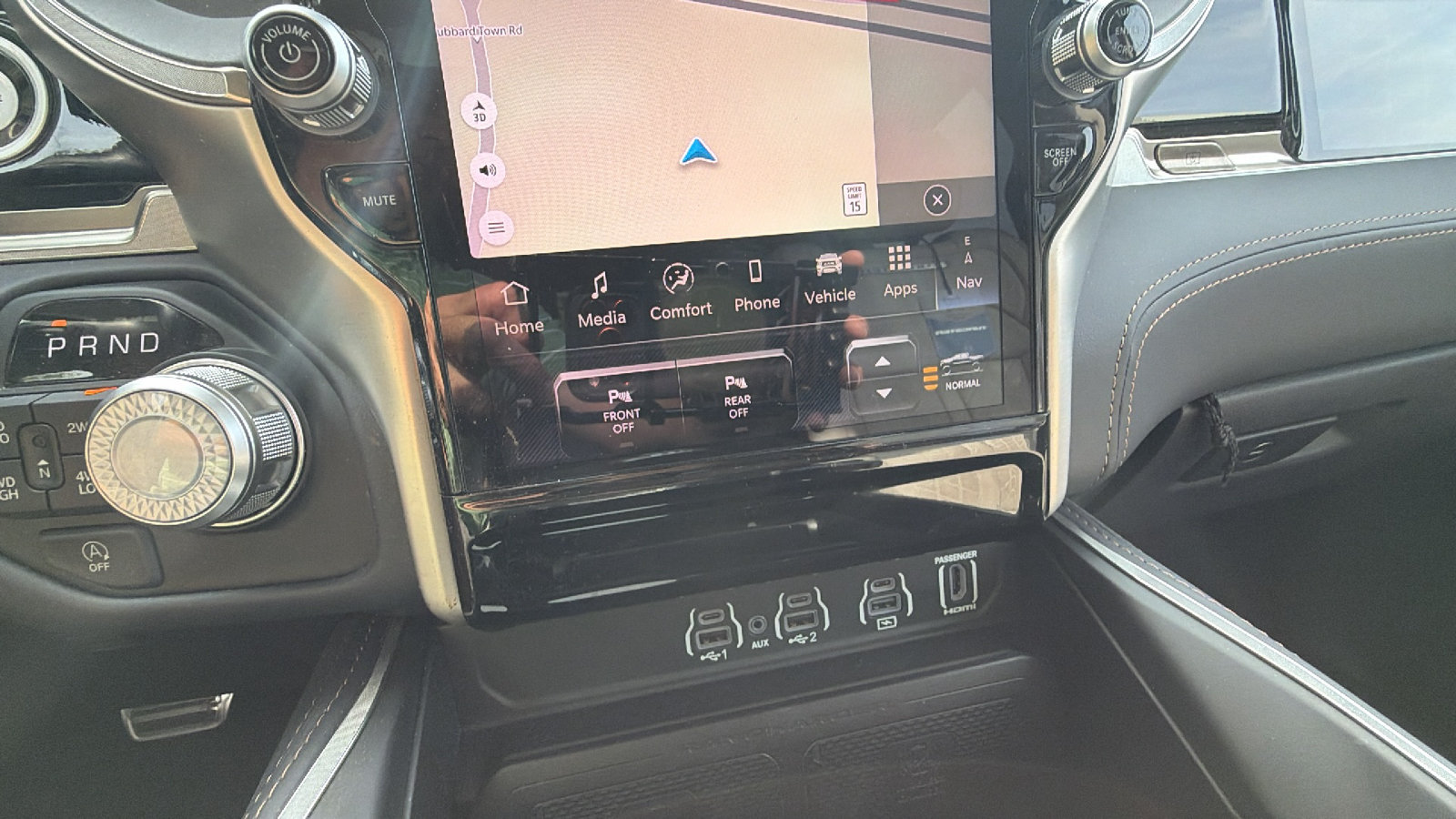 Certified 2025 RAM 1500 Tungsten AWD/4WD image 34