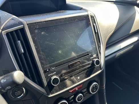 Used 2022 Subaru Crosstrek 2.5i Limited w/ Moonroof Package 1 image 12