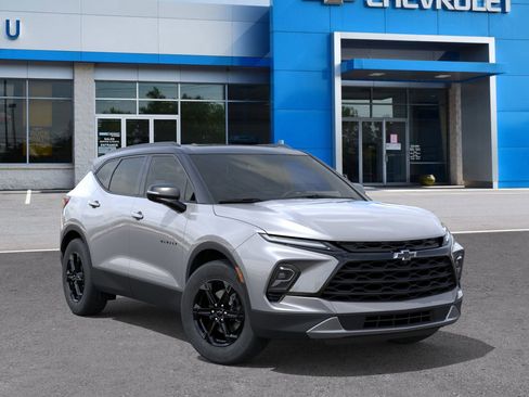 New 2025 Chevrolet Blazer LT w/ Midnight/Sport Edition image 31