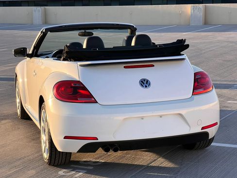 Used 2013 Volkswagen Beetle 2.5 FWD image 5
