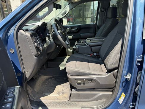 Used 2024 Chevrolet Silverado 1500 Custom RWD image 9