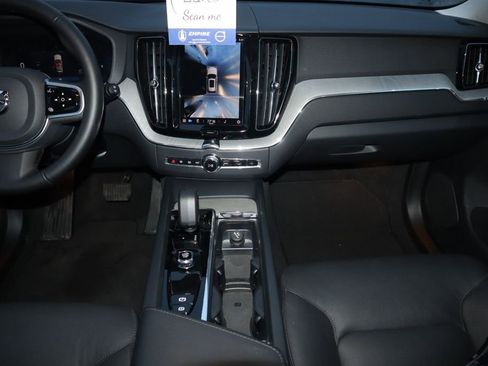 Used 2025 Volvo XC60 B5 Plus w/ Climate Package image 15