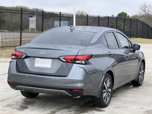 New 2025 Nissan Versa SV image 4