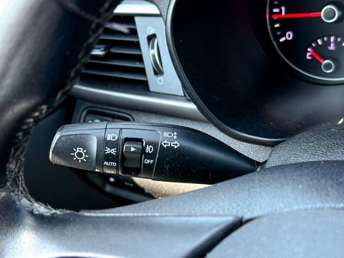 Used 2018 Kia Optima S w/ Panoramic Sunroof Package image 28