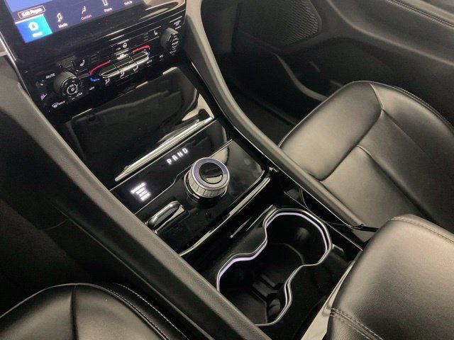 Used 2023 Jeep Grand Cherokee L Limited AWD/4WD image 14