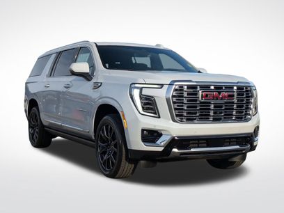 New 2026 GMC Yukon XL Denali w/ Sun & Power Step Package