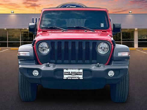 Used 2021 Jeep Wrangler Unlimited Sport AWD/4WD image 3