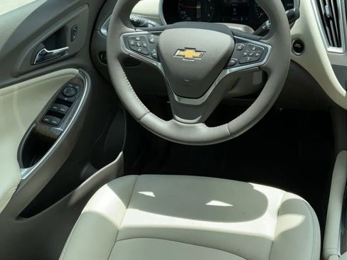 Used 2022 Chevrolet Malibu LT w/ Leather Package image 8