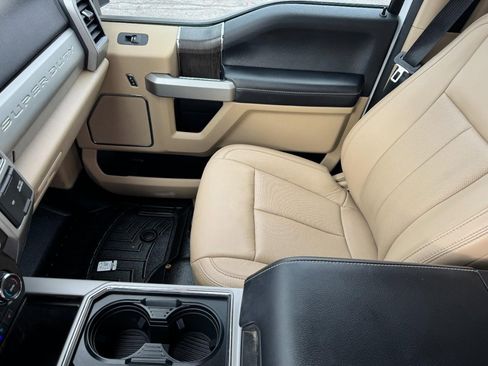 Used 2020 Ford F350 Lariat w/ Lariat Value Package image 13