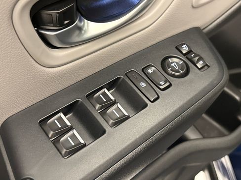 Certified 2025 Honda Pilot Elite image 23