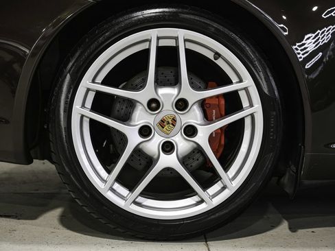 Used 2010 Porsche 911 Carrera S RWD image 47