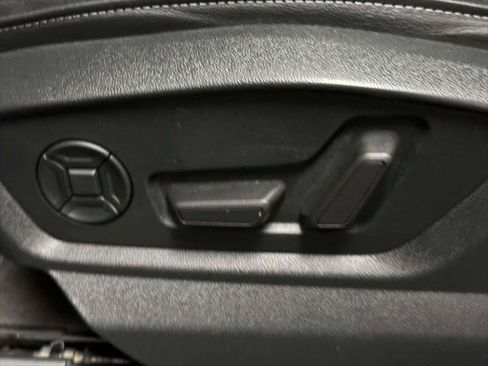 Used 2023 Audi Q8 Premium w/ Convenience Package AWD/4WD image 20