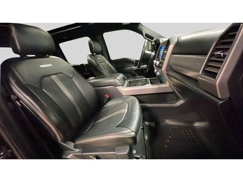 Used 2021 Ford F250 Platinum image 17