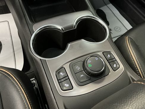 Used 2024 GMC Terrain AT4 w/ LPO, Floor Liner Package AWD/4WD image 15