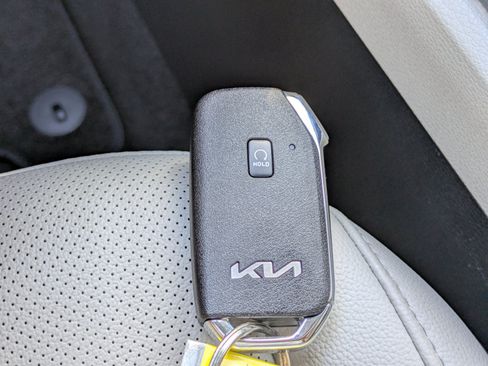 Certified 2024 Kia Sportage EX FWD image 29