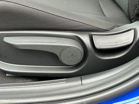 Certified 2025 Hyundai Elantra SE FWD image 22