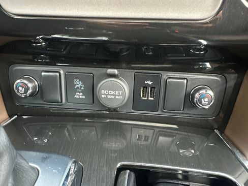 Used 2020 Nissan Armada Platinum w/ Platinum Reserve Package AWD/4WD image 84