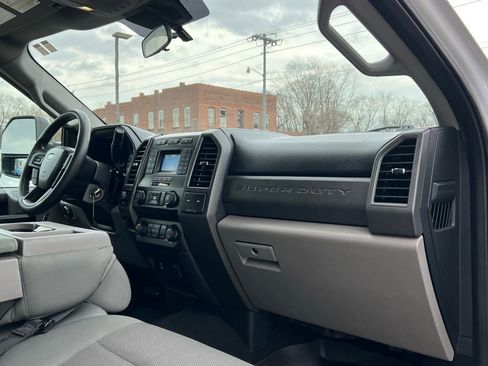 Used 2020 Ford F250 XL w/ STX Appearance Package image 23