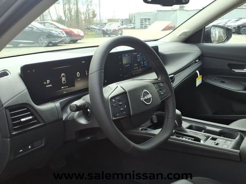 New 2026 Nissan Sentra SV w/ SV Convenience Package FWD image 8