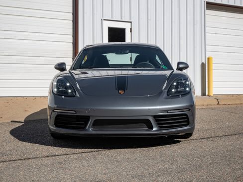 Used 2025 Porsche 718 Cayman image 10