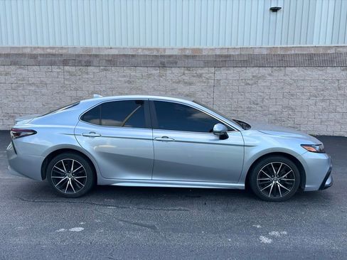 Certified 2024 Toyota Camry SE FWD image 7