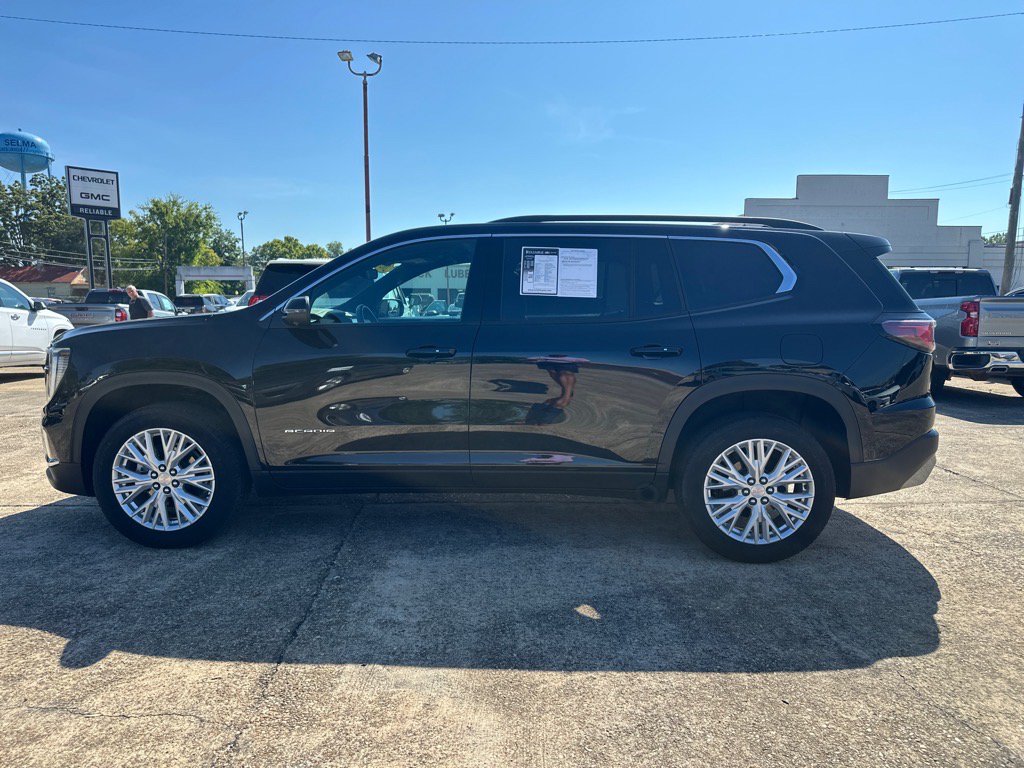 Used 2024 GMC Acadia Elevation w/ Luxury Package FWD image 3