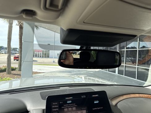 Used 2023 Nissan Armada SL image 26