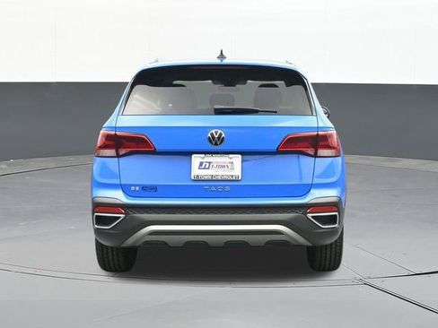 Used 2023 Volkswagen Taos SE FWD image 11