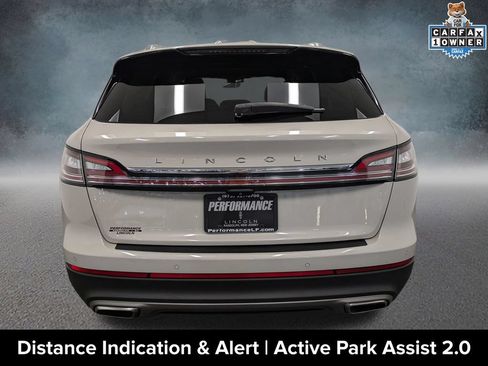 Used 2022 Lincoln Nautilus Reserve AWD/4WD image 6