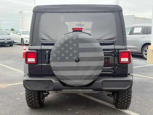 Used 2022 Jeep Wrangler Unlimited Sport AWD/4WD image 3