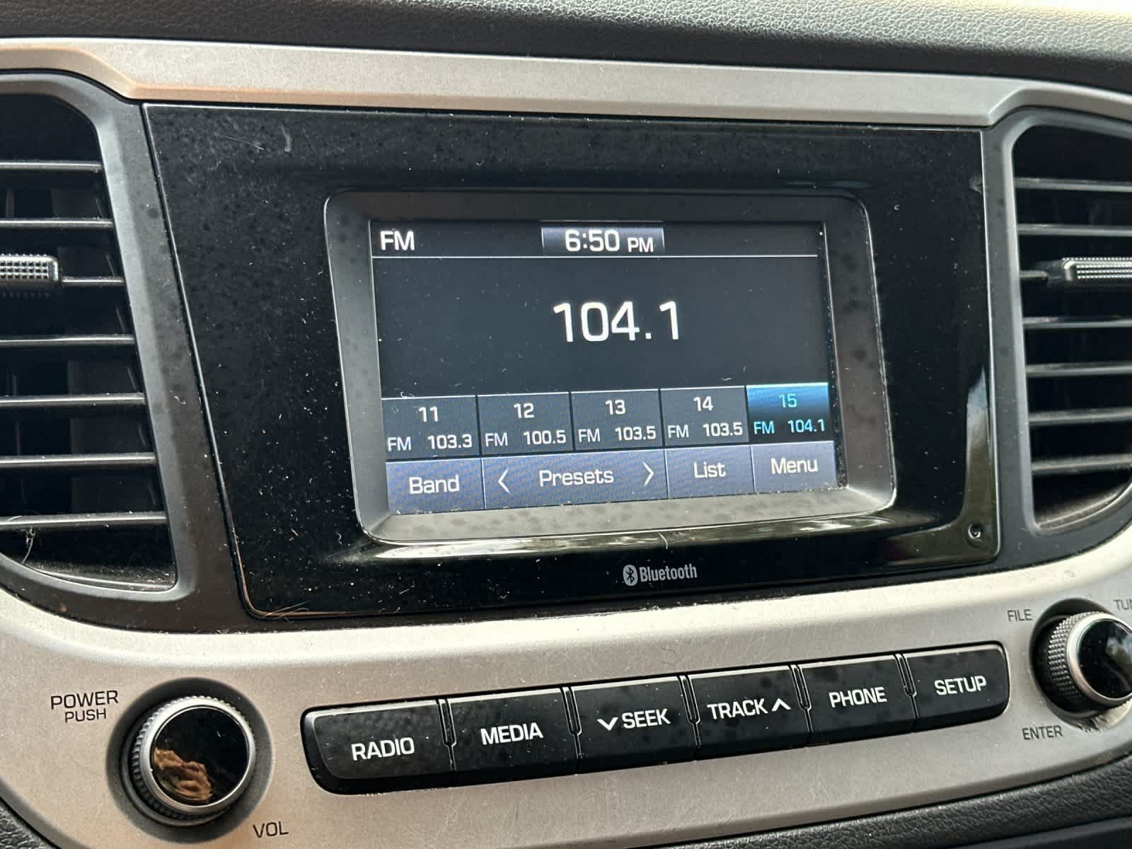 Used 2021 Hyundai Accent SE FWD image 18