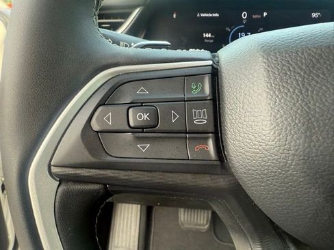 Used 2023 Jeep Grand Cherokee Altitude AWD/4WD image 30