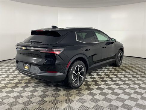 New 2026 Chevrolet Equinox EV LT image 22