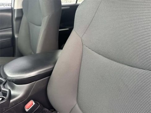 Used 2021 Toyota RAV4 LE w/ Carpet Mat Package (TMS) image 18