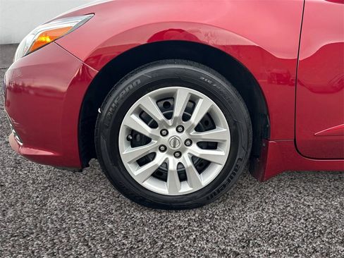 Used 2018 Nissan Altima 2.5 S w/ S Convenience Package image 10