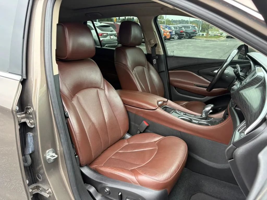 Used 2017 Buick Envision Premium AWD/4WD image 18