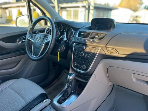 Used 2015 Buick Encore FWD image 19