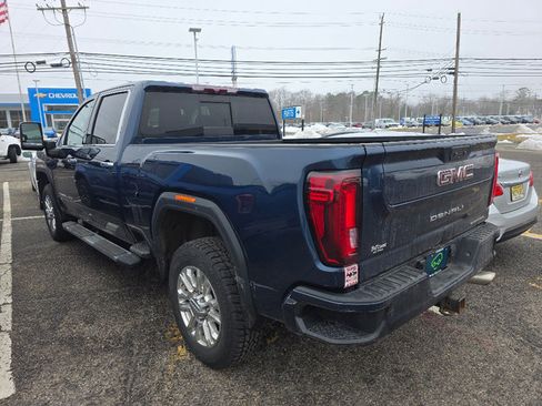 Certified 2022 GMC Sierra 2500 Denali image 4