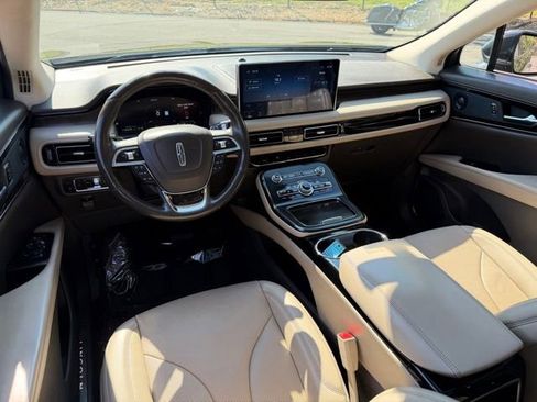 Used 2023 Lincoln Nautilus Reserve w/ Luxury Package AWD/4WD image 14
