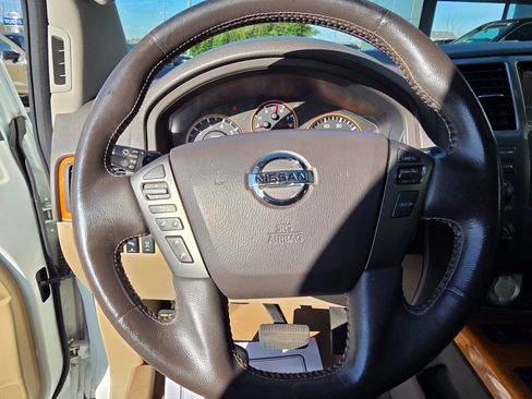 Used 2014 Nissan Armada Platinum w/ Platinum Reserve Package image 32