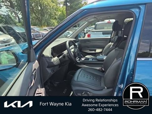 Certified 2024 Kia EV9 Wind AWD/4WD image 10