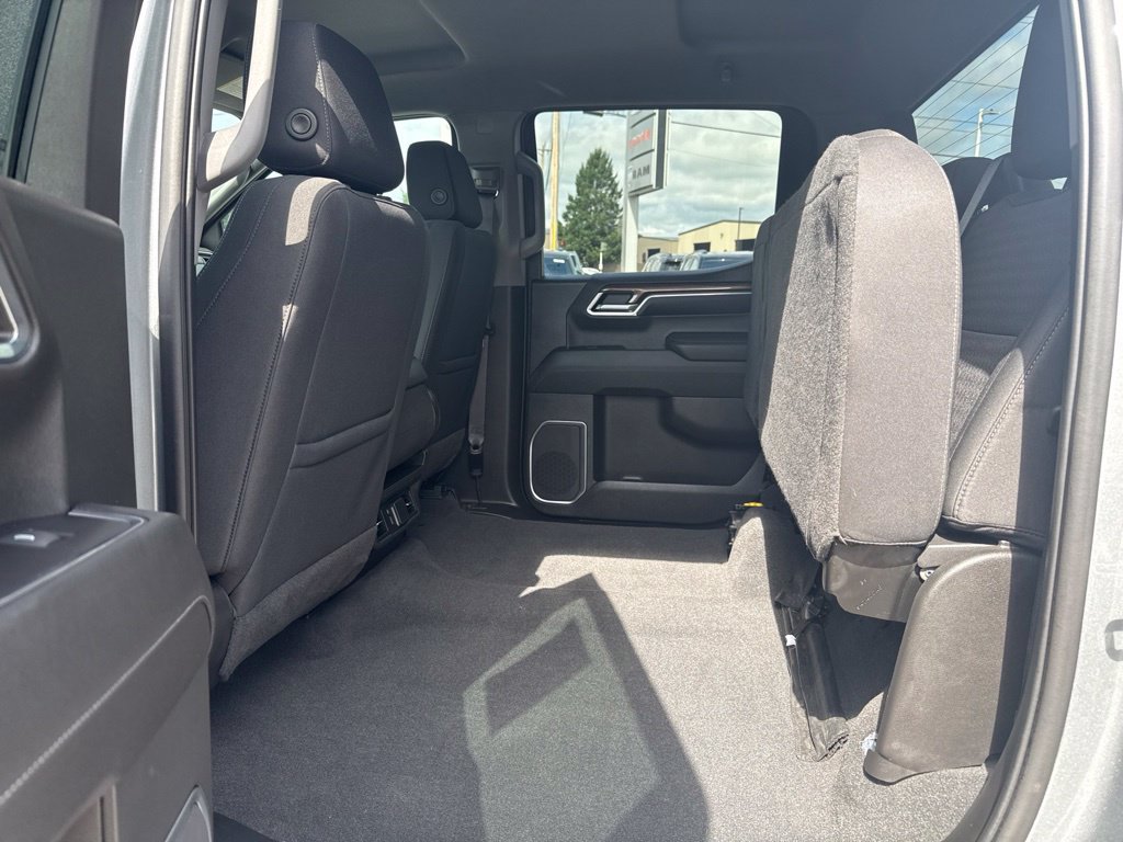 Used 2023 Chevrolet Silverado 1500 RST AWD/4WD image 18
