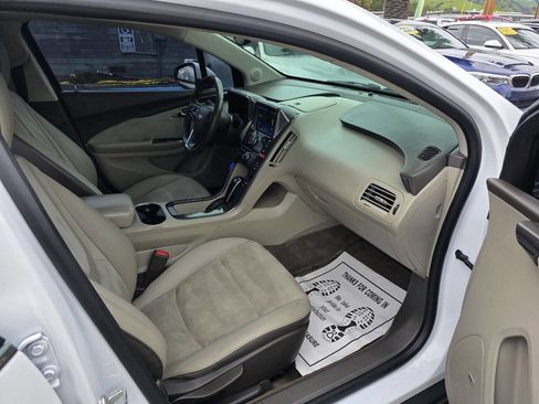 Used 2013 Chevrolet Volt Premium w/ Premium Trim Package image 20